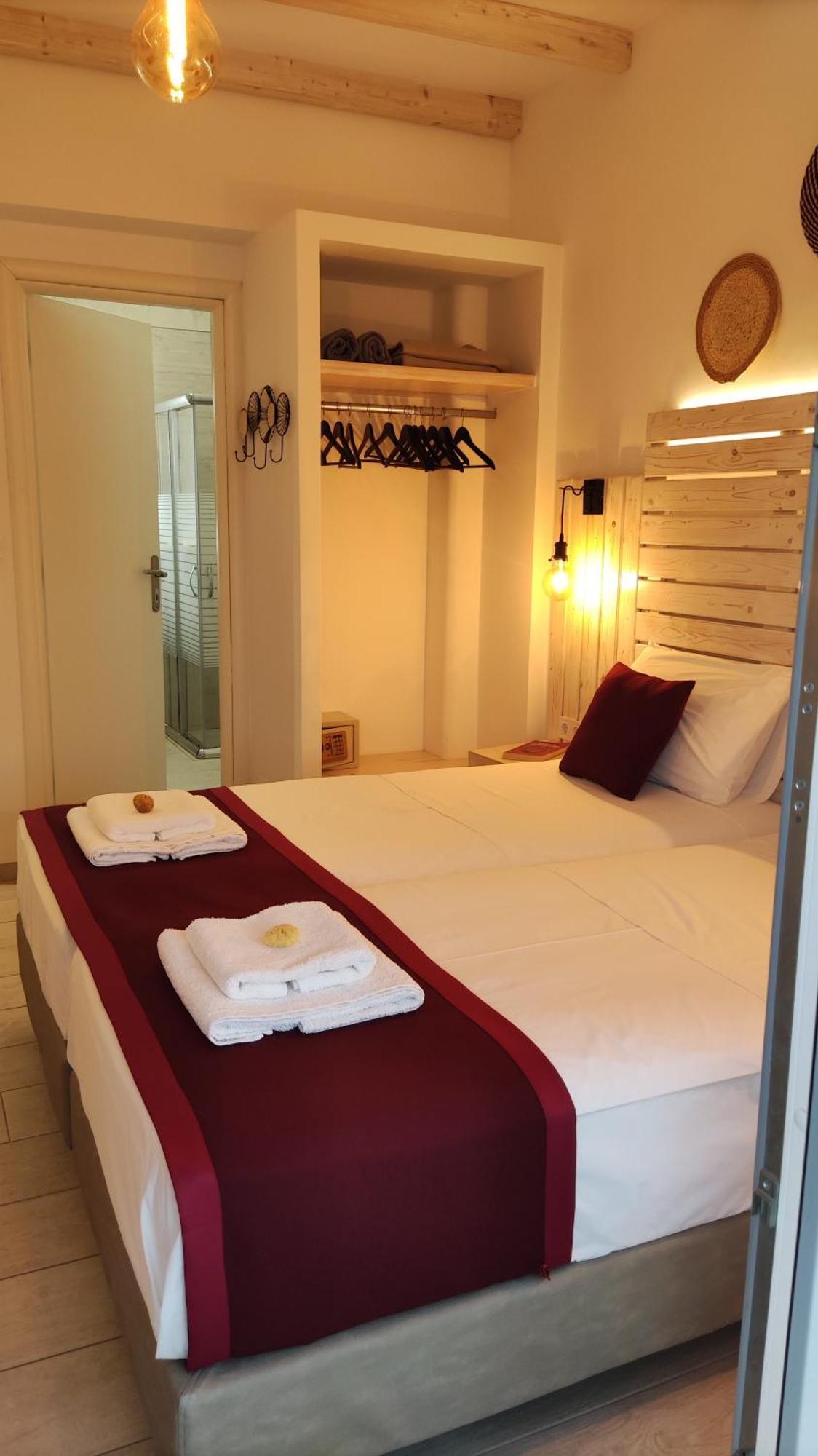 Afrodite Luxury Rooms Telendos Phòng bức ảnh